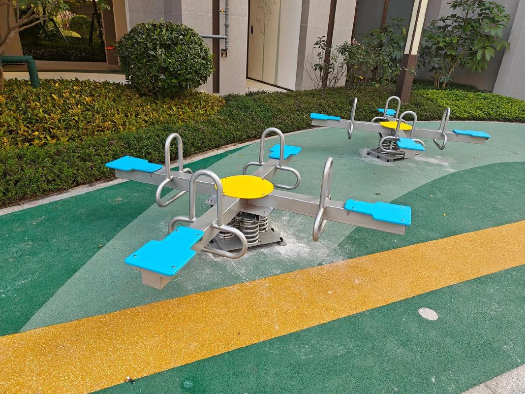中山遠(yuǎn)洋天著架空層小非標(biāo),搖馬蹺蹺板健身康體設(shè)施整體完工啦